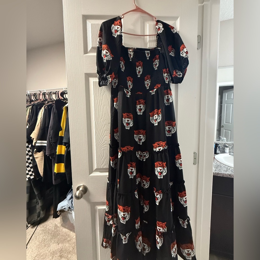 Dressed in LALA Black Maxi Dress with Tiger Print